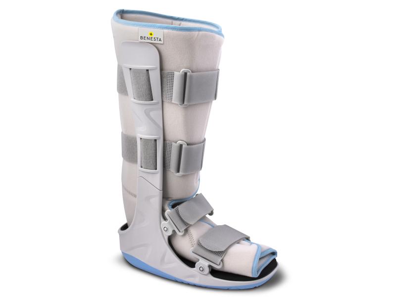 Bota walker larga de 17"